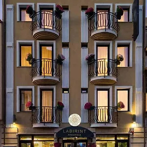 Labirint Boutique *** Bükreş